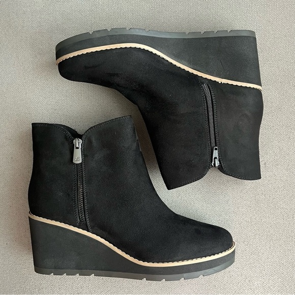 Easy Spirit Black Suede Jayda Wedge Platform Bootie 9.5M - Picture 2 of 2